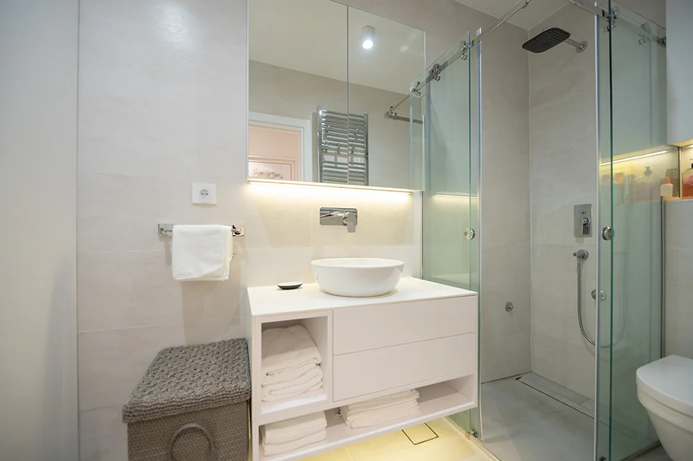 House B3, Belgrade — interior view 7